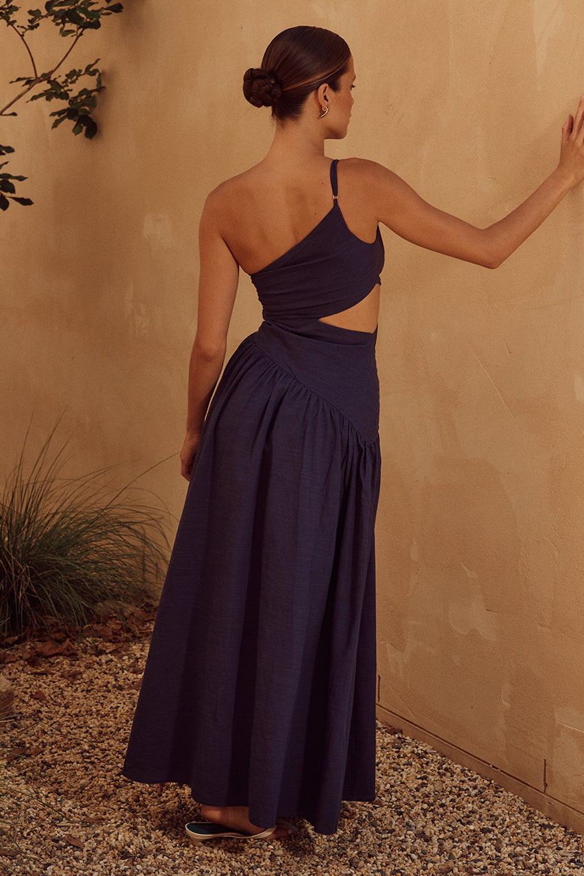VICI - BESTSELLER // RESTOCKED Antonia Maxi Dress $58 – Navy Sizes S – L  Steal the show in the Antonia Maxi Dress! This absolutely breathtaking maxi  dress is not to be